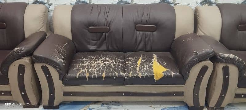 8 seater sofa set . .     ( 3,,2,,1,,1,,1 ) 2