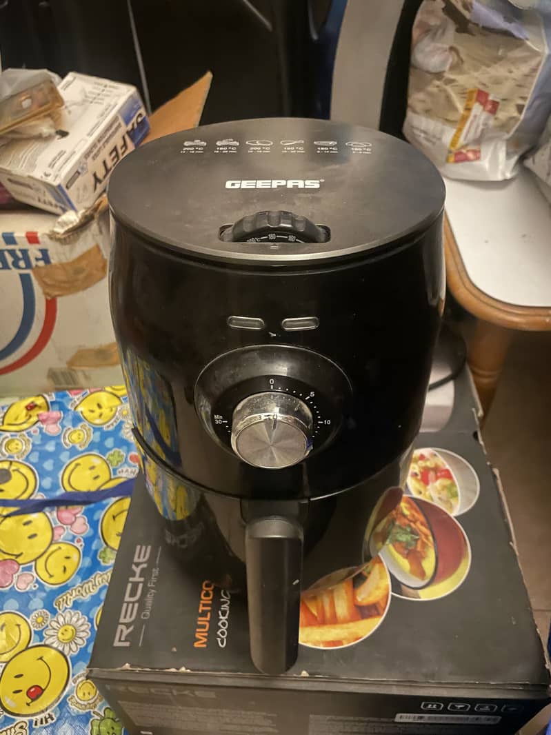 Geepaas air fryer 0