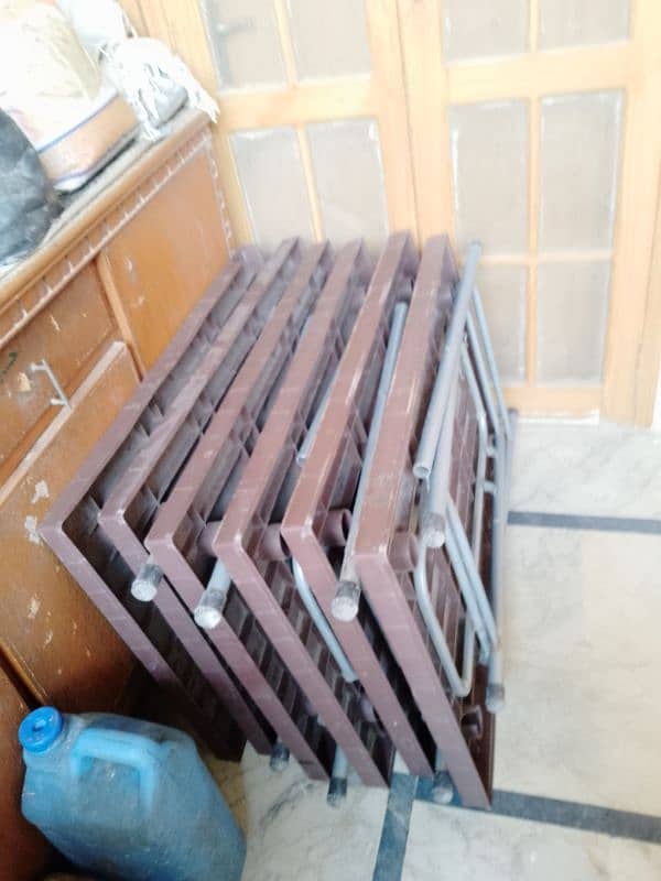 Folding Table 0