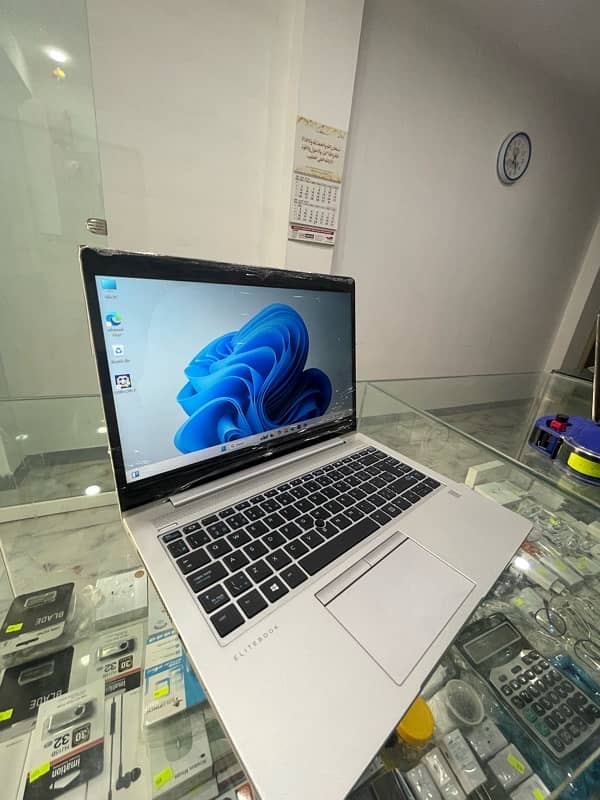 HP Elite Book 840-G6. i5 8th Gen 0