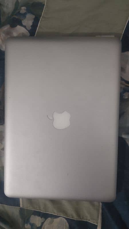 MacBook Pro 2010 10/10 0
