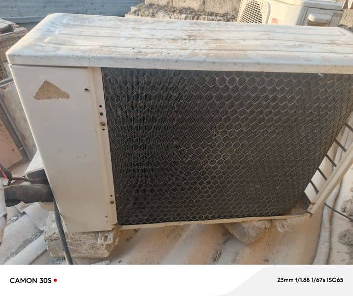 gree 1.5 ton ac  only uband change contact 03403014714 5