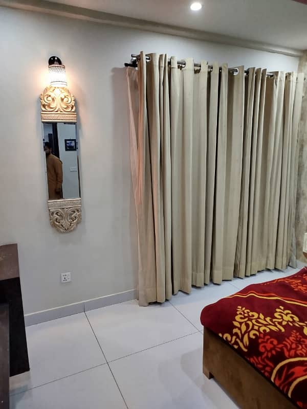 1 Bed-Furnshied Apartment available for rent in very reasonable price Quaid Block Bahria Town Lahore. original pictures are attached. 3