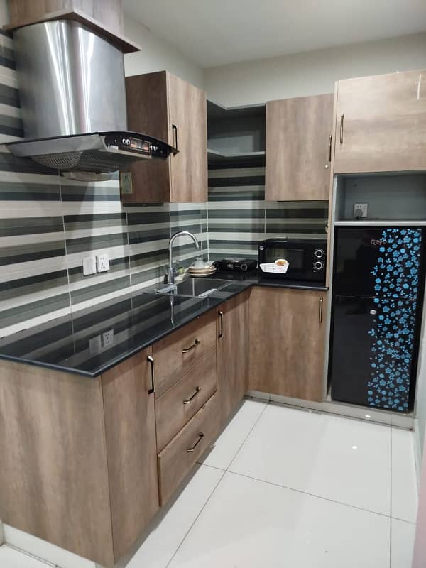 1 Bed-Furnshied Apartment available for rent in very reasonable price Quaid Block Bahria Town Lahore. original pictures are attached. 4