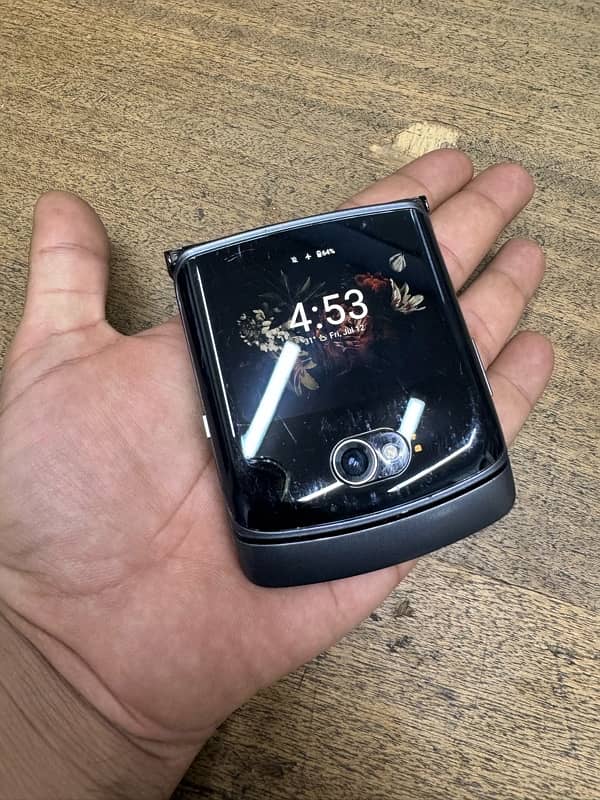 Motorola Razr 5G 2020 PTA Approved 1