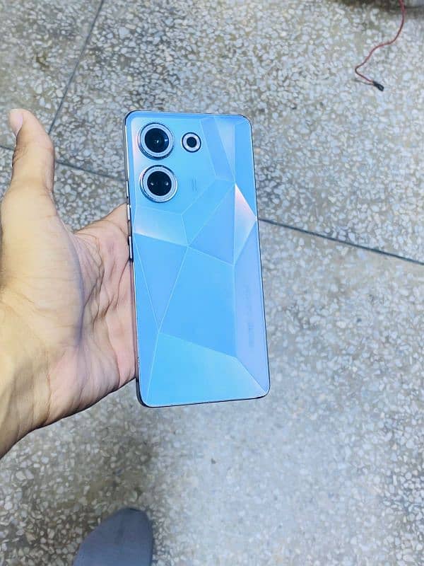 tacno camon 20 0