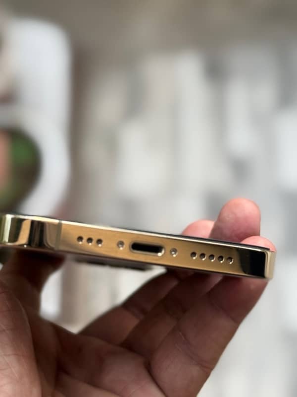 iphone 12 pro pta Approved 6