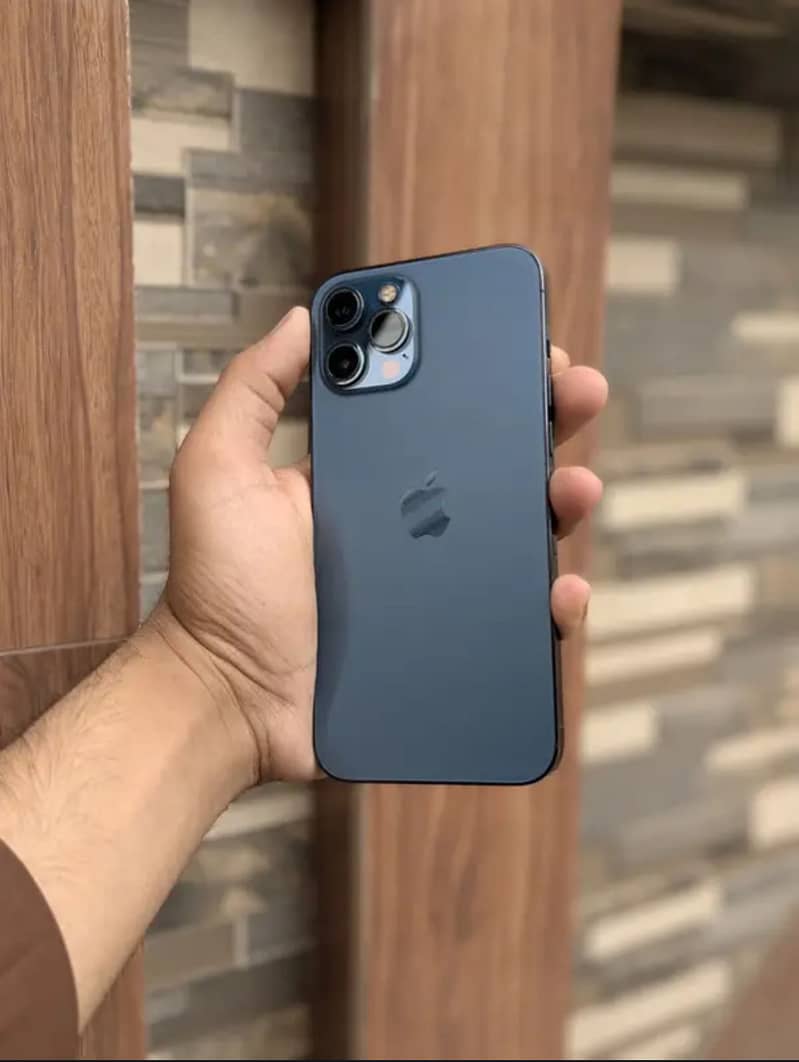 Iphone 12 pro max 8