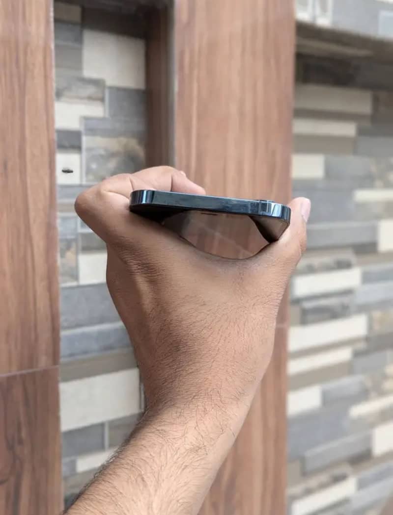 Iphone 12 pro max 9