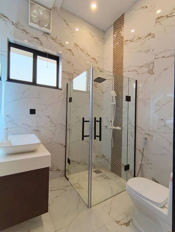 Upper Portion For Grabs In 10 Marla Rawalpindi 9