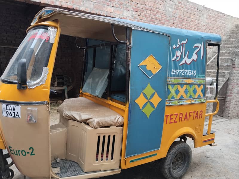 CNG Rickshaw Tez Raftar (03056214776 mobile number) 1