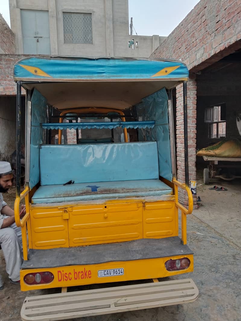 CNG Rickshaw Tez Raftar (03056214776 mobile number) 3