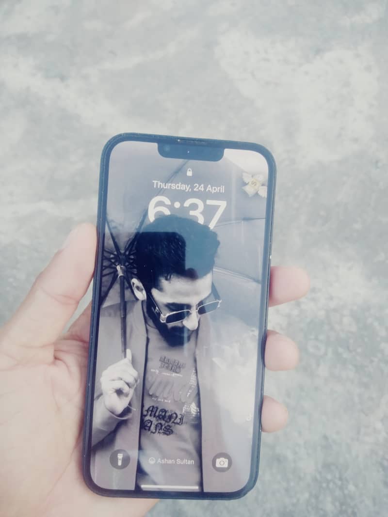 iPhone 13 jv 1