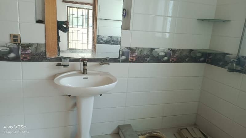 30 Marla Upper Portion WIth 4 Beds And 2 kitchen is Available For Rent In Dha Phase 2 Near Lums University 5