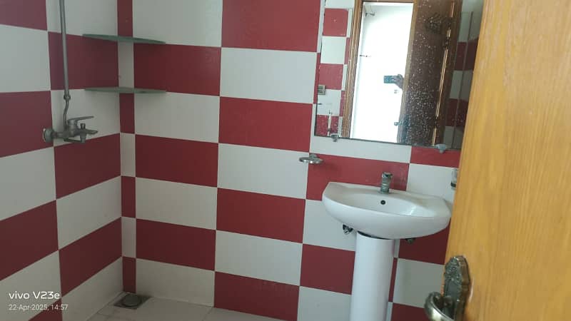 30 Marla Upper Portion WIth 4 Beds And 2 kitchen is Available For Rent In Dha Phase 2 Near Lums University 14