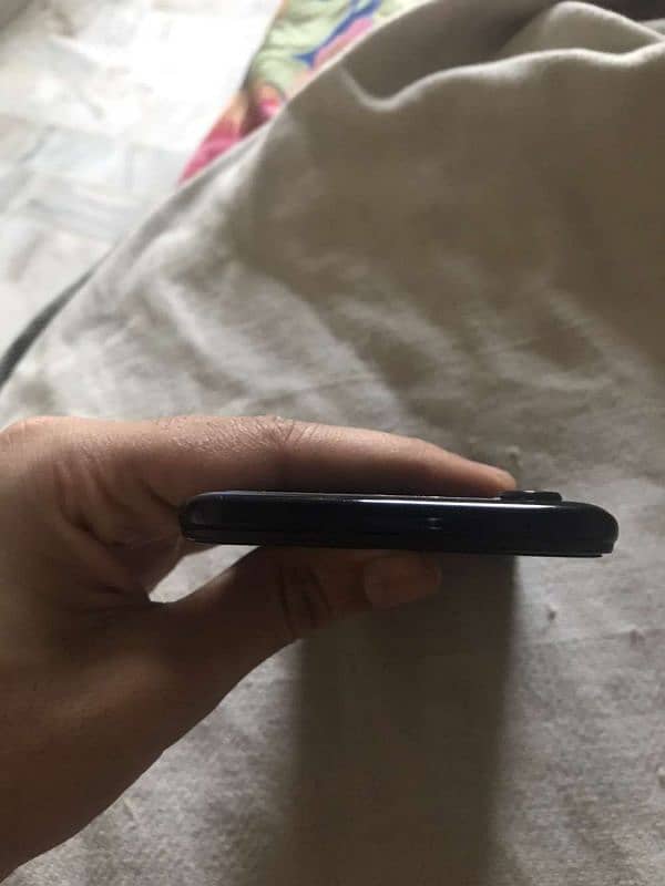 Oppo F15 8/256 0