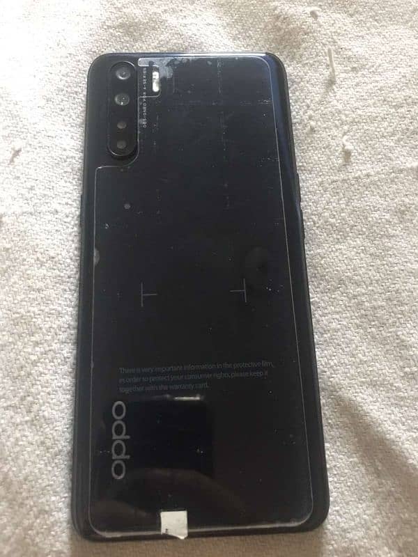Oppo F15 8/256 3