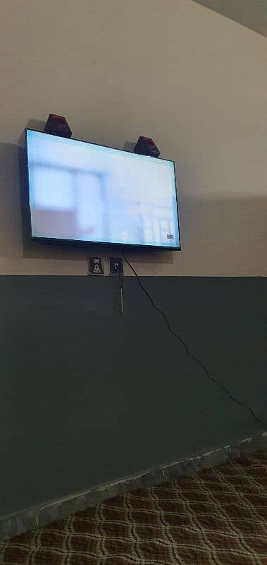 Heir LCD TV Rarely used 3