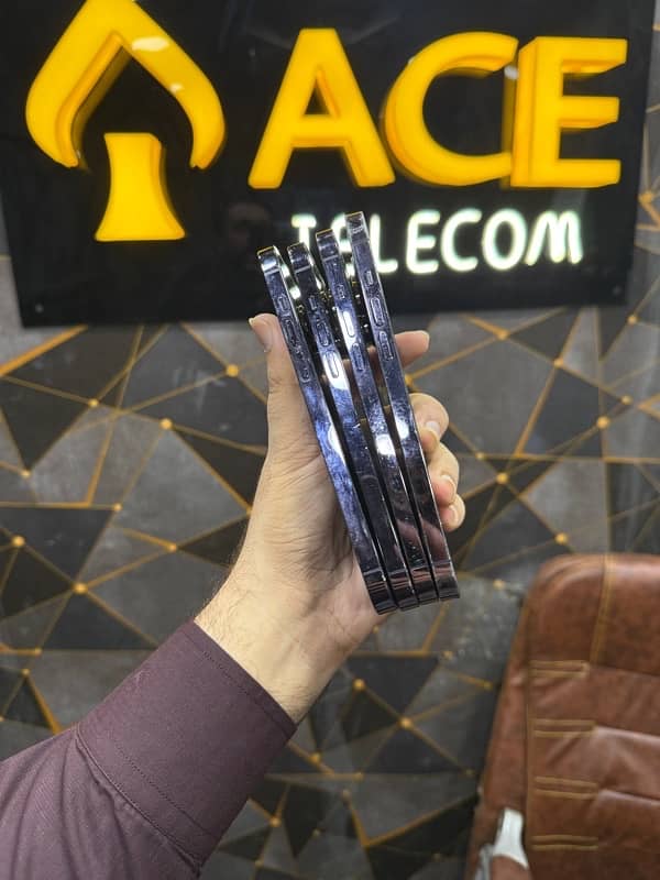 14 Pro Max 128 GB Jv/Factory 4