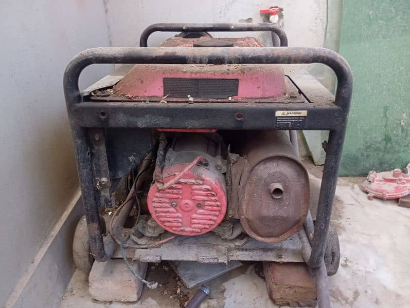generator URGENT SALE : 1200W 3700W 4