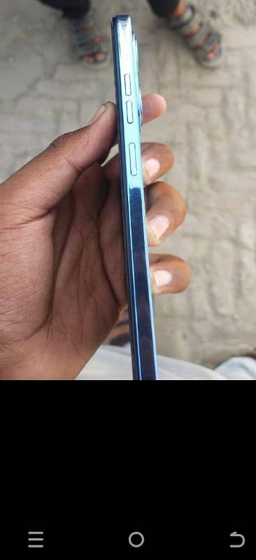Tecno spark 20 scratch less only 10 month used 2 months warranty 3