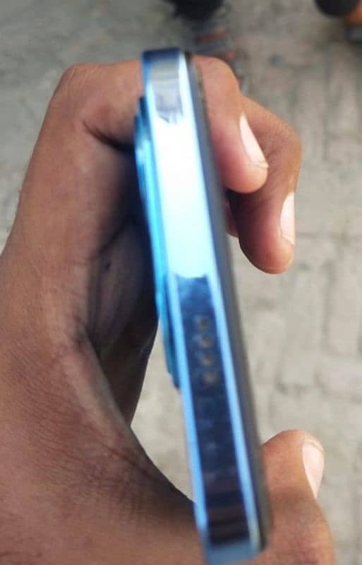 Tecno spark 20 scratch less only 10 month used 2 months warranty 8