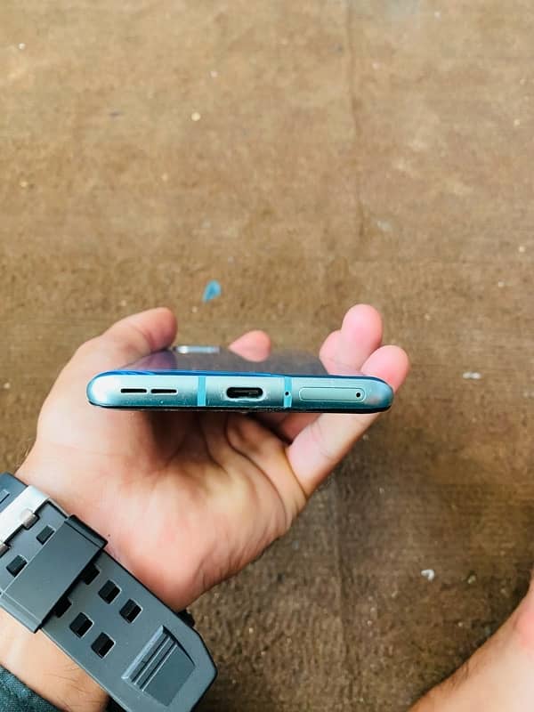 One Plus 8T 5G pta approve 12+256 GB all ok no dot no  shad 2
