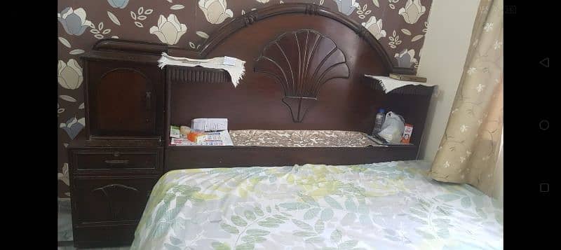 Wooden Double Bed set And Dressing table 1