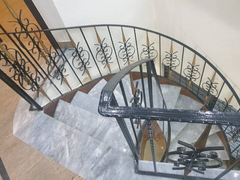 Near Package Mall 5 Marla Beautiful House Available For Rent In XX Block DHA Phase 3 Lahore 8