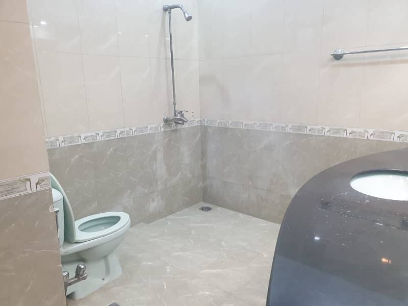 Near Package Mall 5 Marla Beautiful House Available For Rent In XX Block DHA Phase 3 Lahore 16