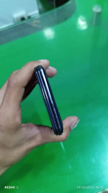 Samsung A31 available 4/128 3