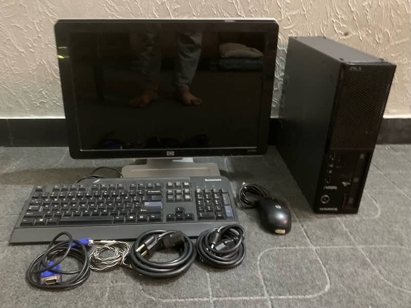 Lenovo Pc for sale with complete setup ( computer ) 0