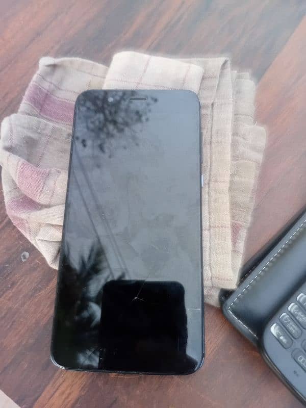 HUAWEI  Nova 2 plus 2