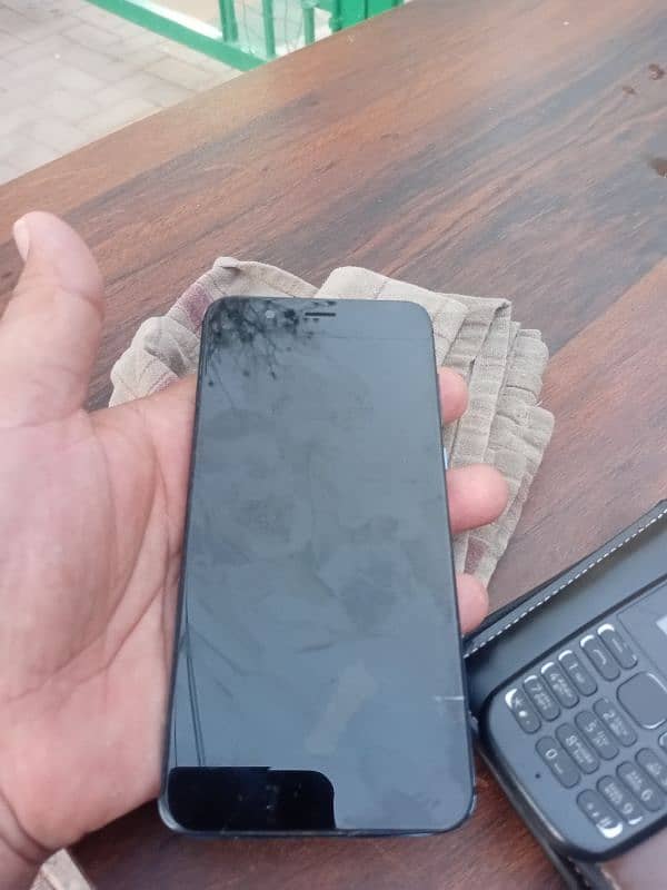 HUAWEI  Nova 2 plus 3