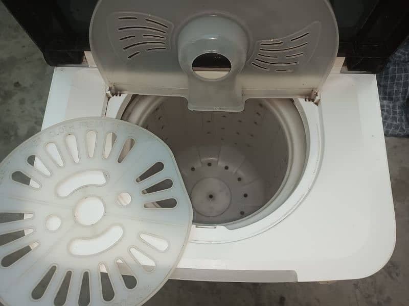DS 6000 C spinner washing machine used 2