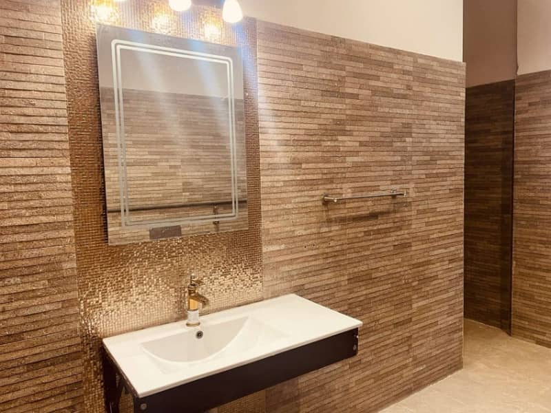 Ideal Family Living! 10 Marla Full House for Rent in DHA Phase 4 9