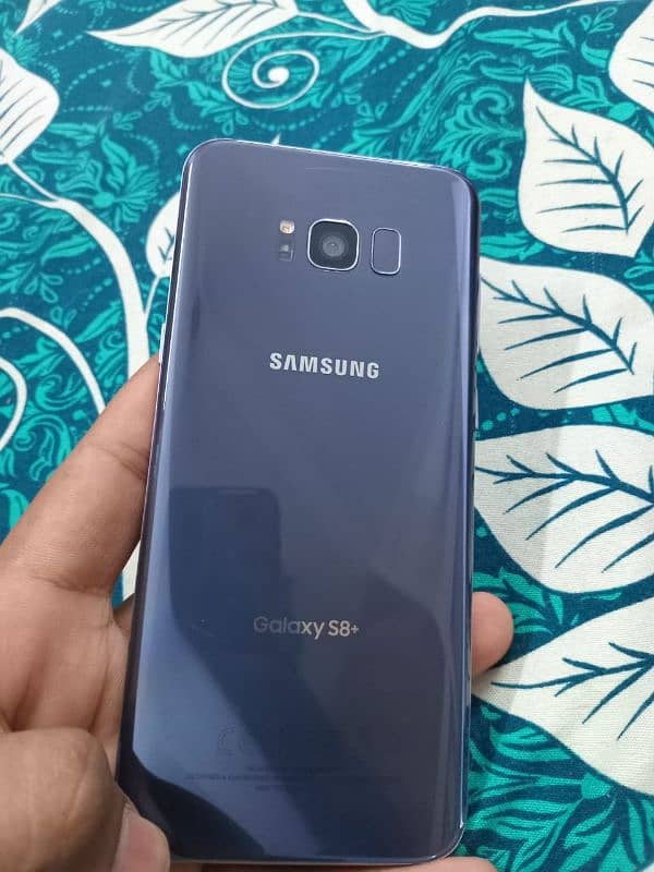 Samsung s8 plus 64 GB 10by10 condition new pta approved . 9