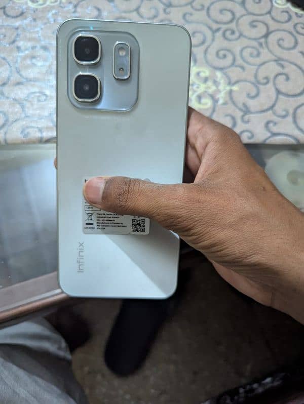 Infinix hote 50i 6/128 0