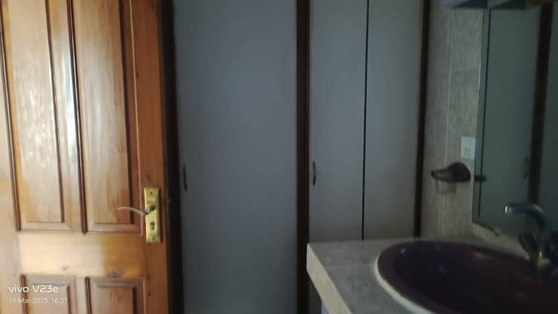 1 Kanal Upper Portion Is Available For Rent In Dha Phase 4 Near Gold Crest Mall 9