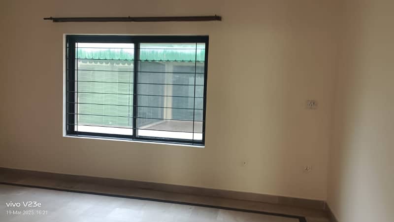 1 Kanal Upper Portion Is Available For Rent In Dha Phase 4 Near Gold Crest Mall 10