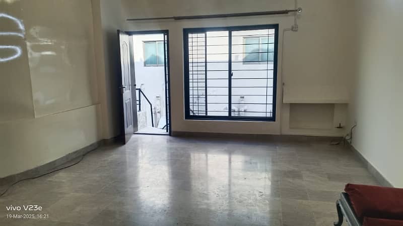 1 Kanal Upper Portion Is Available For Rent In Dha Phase 4 Near Gold Crest Mall 11