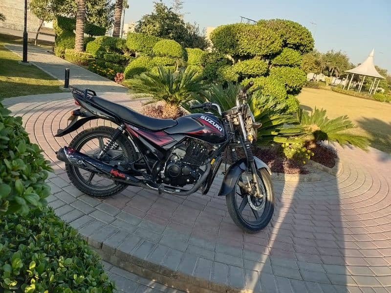 Suzuki GR 150  Model 2022 | Suzuki In Bikes | Total Geniune 1