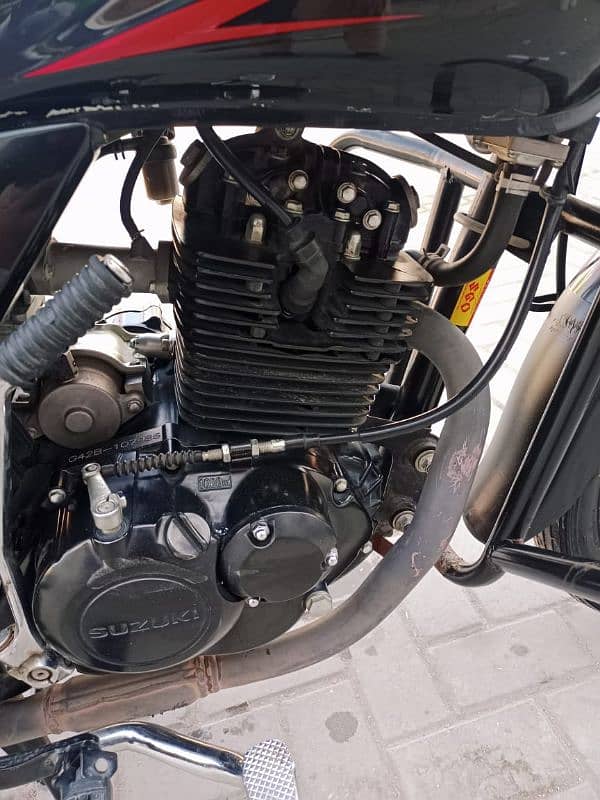 Suzuki GR 150  Model 2022 | Suzuki In Bikes | Total Geniune 5