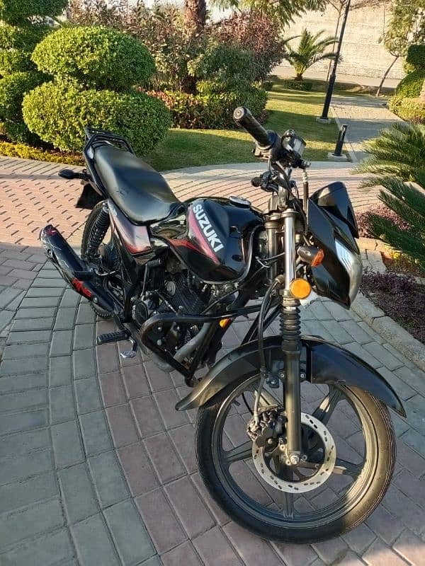 Suzuki GR 150  Model 2022 | Suzuki In Bikes | Total Geniune 6