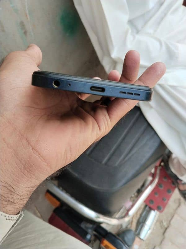 Infinix Hot 30i 2