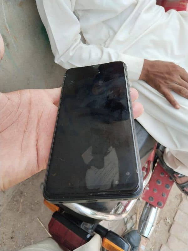 Infinix Hot 30i 3