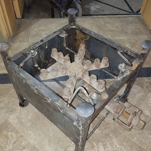 Deghi chulha with burner. 0