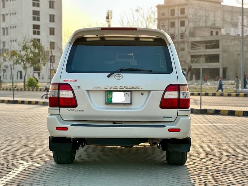 Toyota Land Cruiser 1998/2011 2