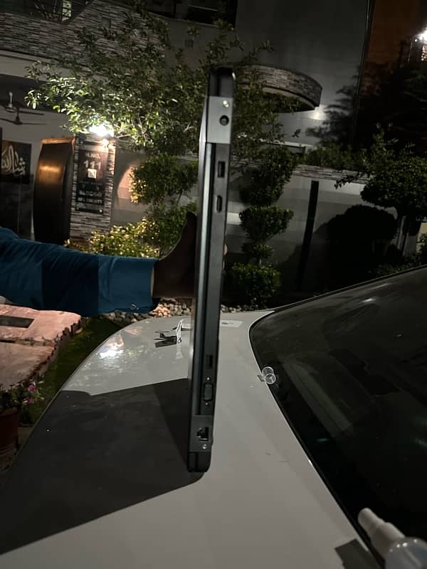 Dell Latitude 5550 1