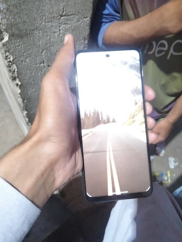 Motorola edge 5g 1